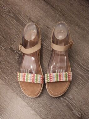 SHEIN Tan Ankle Strap Sandals with Multicolor Woven Toe Band
